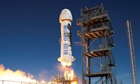 „That’s a dick“: Die besten Netzreaktionen auf Jeff Bezos' New-Shepard-Rakete