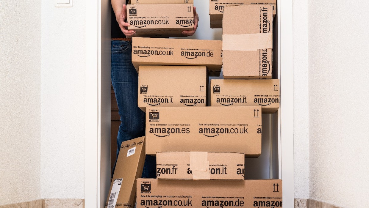 Amazons Kampf gegen organisierte Kriminelle: Millionen gefälschte Angebote Amazons Kampf gegen organisierte Kriminelle: Millionen gefälschte Angebote