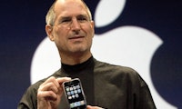 Erinnerung an Steve Jobs: Warum der Apple-Chef ein iPhone auf den Boden warf