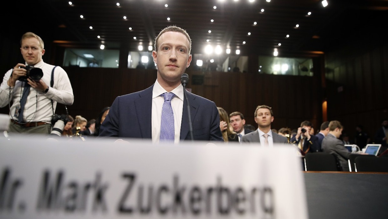 (Foto: dpa) Facebook: Regulieren ja – aber wie?