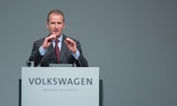 VW-Chef Diess: Effizienz von E-Fuels ist „extrem schlecht”