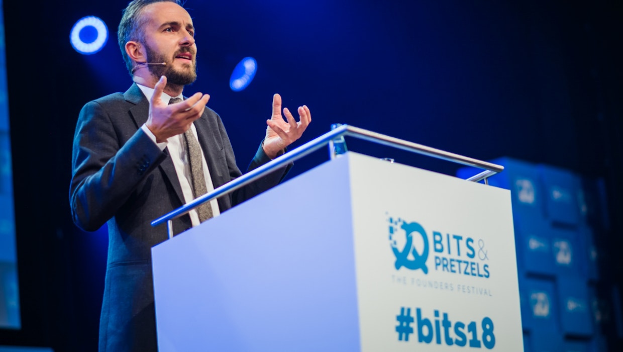 Böhmermann: „Google und Facebook müssen zerschlagen werden!“ Böhmermann: „Google und Facebook müssen zerschlagen werden!“