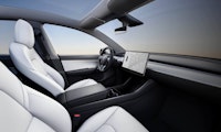 Autopilot: Tesla Model Y fährt laut Test auch ohne Fahrer auf dem Fahrersitz
