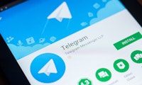 Parler-Hackerin nimmt sich Telegram-Gruppen zu QAnon vor