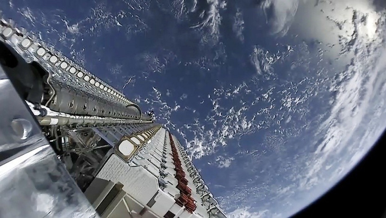Starlink startet bald: Alle Infos zu Elon Musks Satelliten-Internet Starlink startet bald: Alle Infos zu Elon Musks Satelliten-Internet