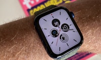 iPhone entriegeln trotz Maske: iOS 14.5 ermöglicht das Entsperren per Apple Watch