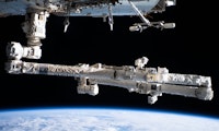 Russischer Satellit gesprengt: ISS-Crew muss Schutz in Raumkapseln suchen