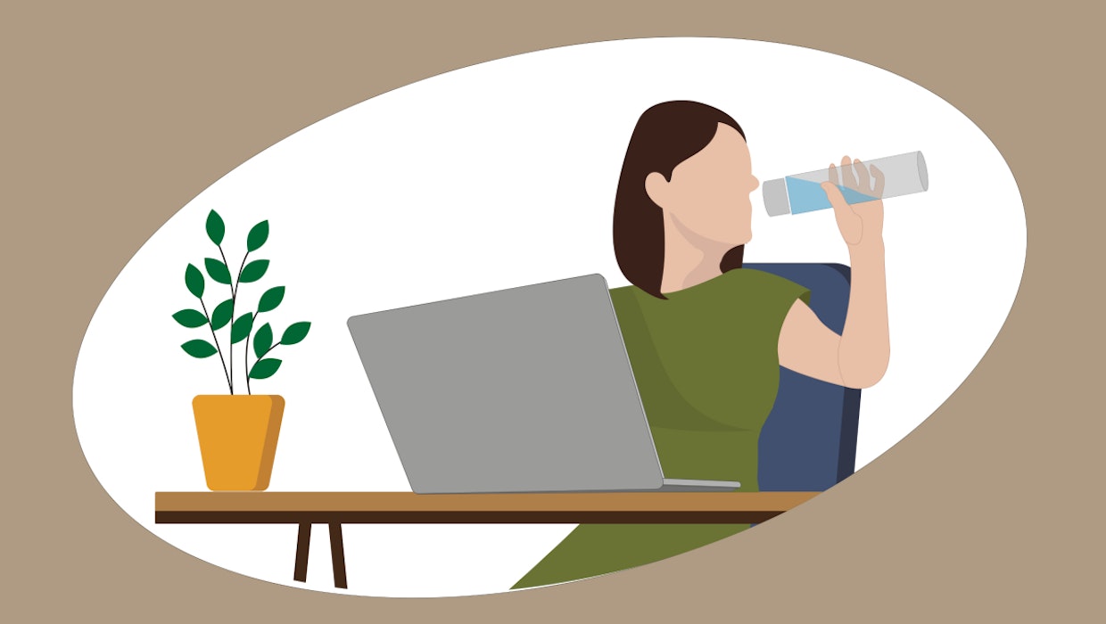 40 Prozent der Beschäftigten trinken zu wenig Wasser – das senkt die Produktivität und Konzentrationsfähigkeit. (Grafik: Tatiana Kasatkina/ Shutterstock) Krank zur Arbeit, zu wenig Obst: So geht es Deutschlands Beschäftigten