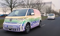 Bunte Aussichten: VW zeigt Elektro-Minibus ID Buzz