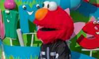 Wieso Elmo aus der Sesamstraße plötzlich trendet