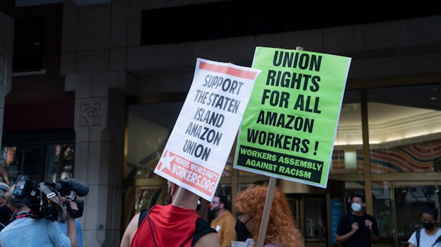 Mitbestimmung: Amazon kämpft weiter gegen Gewerkschaftsgründung in den USA