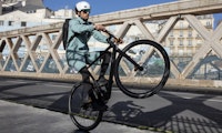 Sneak Plus: Roses neue Urban-E-Bikes wiegen unter 15 Kilogramm