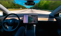 Model 3: Tesla entlässt Mitarbeiter wegen Video von Autopilot-Unfall