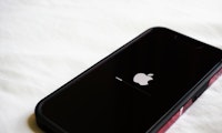 Wegen gedrosselter iPhone-Leistung: Apple droht Klage in Großbritannien